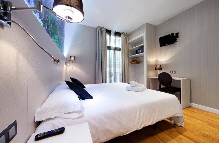 hostal-ramblas-barcelona-007